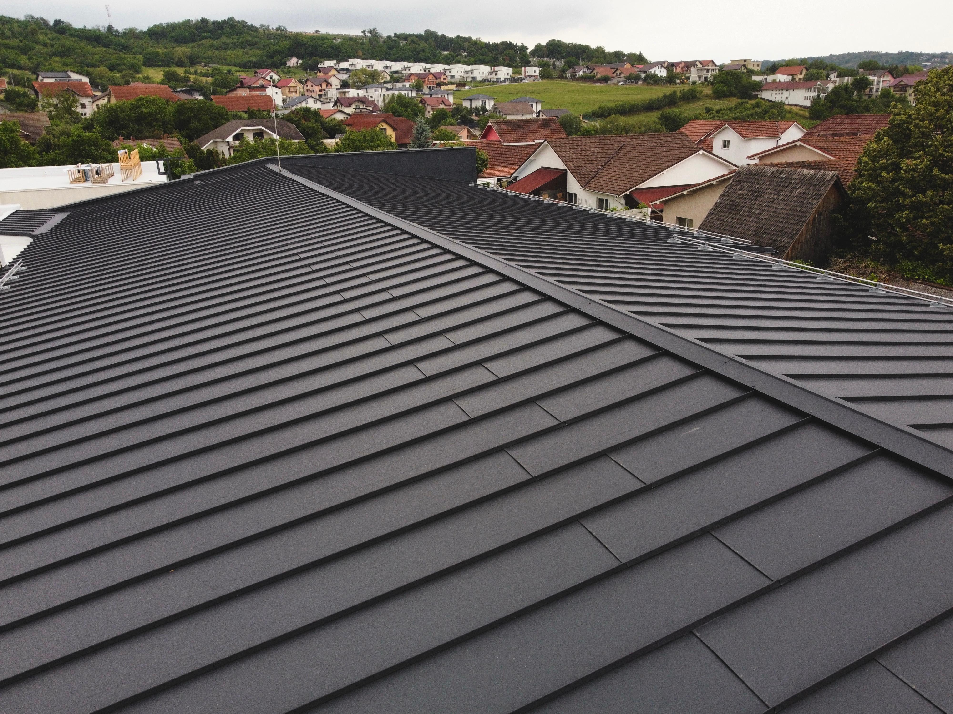 Acoperiș fălțuit modern